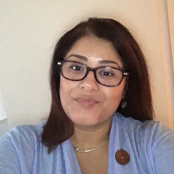 Meet your Posher, Sophia - Picture 3 of 8